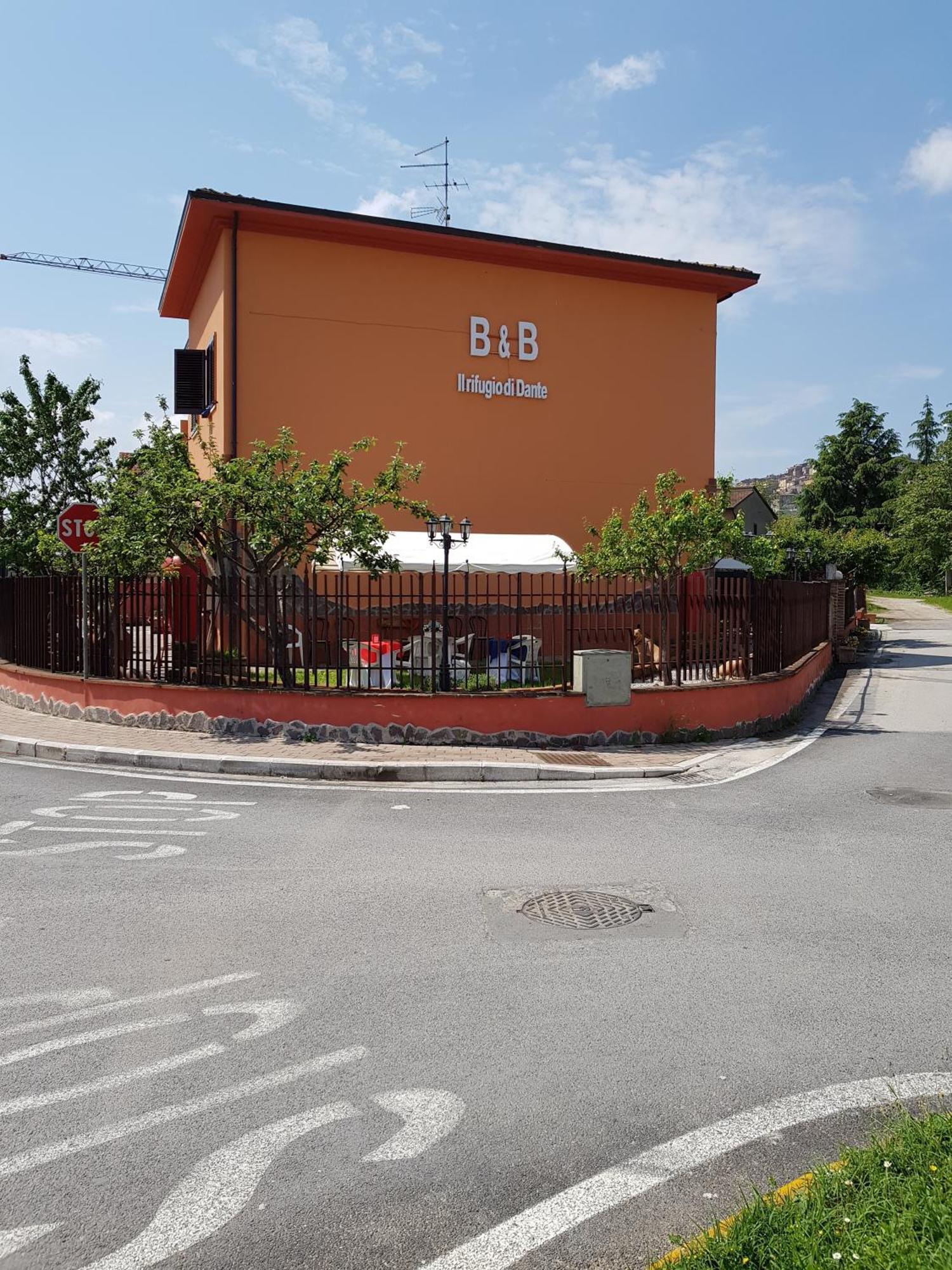 Il Rifugio Di Dante Bed & Breakfast Sinalunga Bagian luar foto